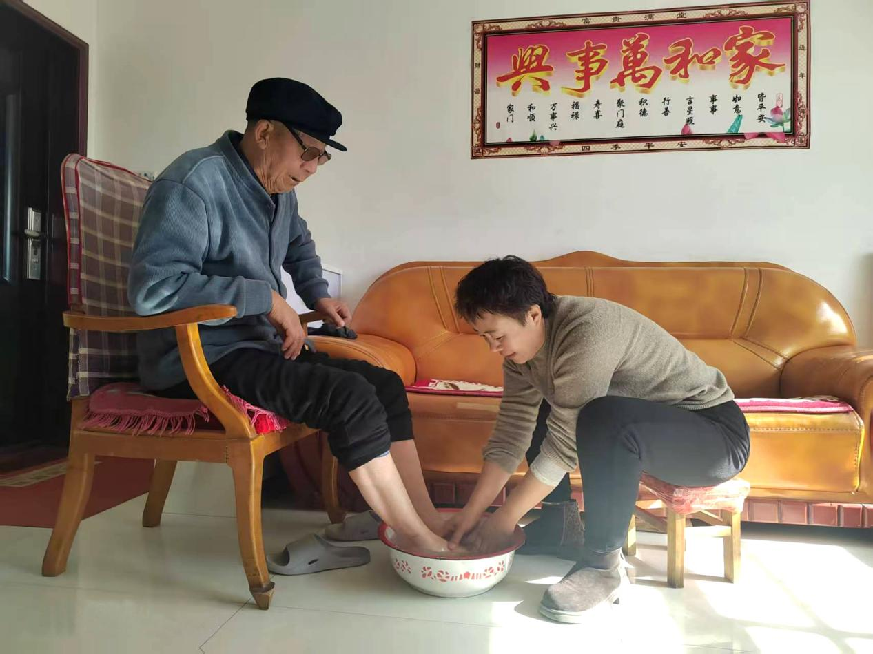 中共JN江南委员会关于对2024年度“产投榜样”进行公示的公告(图5) 中共JN江南委员会关于对2024年度“产投榜样”进行公示的公告(图5)